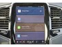 Volvo XC90 T8 Recharge AWD Plus Dark - IntelliSafe Assist & Surround - Adaptieve LED koplampen - Parkeercamera achter - Verwarmde voorstoelen, stuur & achterbank - Parkeersensoren voor & achter - Elektr. bedienb. voorstoelen met geheugen - Draadloze tel. lader - Extra getint glas - 20' LMV
