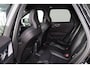 Volvo XC60 T6 Recharge AWD Ultra Black Edition - Luchtvering - B&W Audio - Panorama/schuifdak - IntelliSafe Assist & Surround - Massage Ventilatie stoelen - 360º Camera - Adaptieve LED koplampen - Nappa leder - Verwarmde voorstoelen, stuur & achterbank - Parkeersensoren voor & achter - Elektr. bedienb. voorstoelen met geheugen - Head up display - Draadloze tel. lader - Extra getint glas - 21' LMV