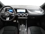 Mercedes-Benz GLA 180 Business Solution AMG | Trekhaak Wegklapbaar | Apple Carplay & Android Auto | Panorama - Schuifdak | Multibeam Led | Stoelverwarming Voorin | Sfeerverlichting