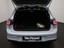 Volkswagen Golf 1.5 eHybrid GTE | Automaat | Panoramadak | Navigatie | Apple Carplay / Android Auto | Trekhaak Inklapbaar | Digital Cockpit | Advanced Keyless | Heads-up Display | Stoel- Stuurverwarming | Lichtmetalen Velgen |
