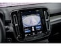 Volvo XC40 T5 Plug in-hybride R-Design | Trekhaak | Panoramadak | Parkeercamera | Stoel+stuurwiel Verwarming | Adapt Cruise | Getint glas