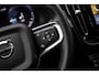 Volvo XC40 T5 Plug in-hybride R-Design | Trekhaak | Panoramadak | Parkeercamera | Stoel+stuurwiel Verwarming | Adapt Cruise | Getint glas