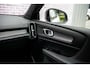 Volvo XC40 T5 Plug in-hybride R-Design | Trekhaak | Panoramadak | Parkeercamera | Stoel+stuurwiel Verwarming | Adapt Cruise | Getint glas