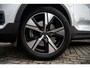 Volvo XC40 T5 Plug in-hybride R-Design | Trekhaak | Panoramadak | Parkeercamera | Stoel+stuurwiel Verwarming | Adapt Cruise | Getint glas