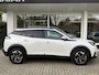 Peugeot 2008 1.2 PureTech Allure | Navigatie | 3D-Cockpit | Stoelverwarming | Parkeersensoren met Camera | Climate & Cruise Control |