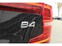 Volvo S60 2.0 B4 Plus Dark | Lichtmetalen Velgen Multi-Spaaks 18" | Nappa leder / Open Grid textiel bekleding met contourstoelen | Autonomous Emergency Braking | Bots Herkenning En Activatie | Cruise Control Adaptief Met Stop&Go En Stuurhulp | Dodehoekdetectie Met Correctie | Draadloze Telefoonlader | Electronic Climate Controle +Stoel + Stuurwiel verwarming |