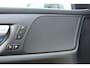 Volvo S60 2.0 B4 Plus Dark | Lichtmetalen Velgen Multi-Spaaks 18" | Nappa leder / Open Grid textiel bekleding met contourstoelen | Autonomous Emergency Braking | Bots Herkenning En Activatie | Cruise Control Adaptief Met Stop&Go En Stuurhulp | Dodehoekdetectie Met Correctie | Draadloze Telefoonlader | Electronic Climate Controle +Stoel + Stuurwiel verwarming |