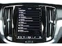 Volvo S60 2.0 B4 Plus Dark | Lichtmetalen Velgen Multi-Spaaks 18" | Nappa leder / Open Grid textiel bekleding met contourstoelen | Autonomous Emergency Braking | Bots Herkenning En Activatie | Cruise Control Adaptief Met Stop&Go En Stuurhulp | Dodehoekdetectie Met Correctie | Draadloze Telefoonlader | Electronic Climate Controle +Stoel + Stuurwiel verwarming |