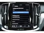 Volvo S60 2.0 B4 Plus Dark | Lichtmetalen Velgen Multi-Spaaks 18" | Nappa leder / Open Grid textiel bekleding met contourstoelen | Autonomous Emergency Braking | Bots Herkenning En Activatie | Cruise Control Adaptief Met Stop&Go En Stuurhulp | Dodehoekdetectie Met Correctie | Draadloze Telefoonlader | Electronic Climate Controle +Stoel + Stuurwiel verwarming |