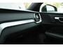Volvo S60 2.0 B4 Plus Dark | Lichtmetalen Velgen Multi-Spaaks 18" | Nappa leder / Open Grid textiel bekleding met contourstoelen | Autonomous Emergency Braking | Bots Herkenning En Activatie | Cruise Control Adaptief Met Stop&Go En Stuurhulp | Dodehoekdetectie Met Correctie | Draadloze Telefoonlader | Electronic Climate Controle +Stoel + Stuurwiel verwarming |