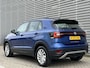 Volkswagen T-Cross 1.0 TSI Life / Digitaal dashboard / Camera / Parkeersensoren V+A / Stoelverwarming / **