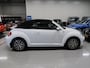 Volkswagen Beetle Cabriolet 1.4 TSI Sound 150pk Automaat Navigatie 1e Eigenares App connect Stoelverwarming Xenon Windscherm Dealer onderhouden Nette staat