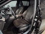 Mercedes-Benz C-klasse Estate 300 e AMG Line 18"/Trekhaak/Adaptieve cruise/LED/Stoelverwarming/Camera/Elektrische klep/Dodehoek/Sfeerverlichting