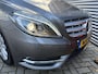 Mercedes-Benz B-klasse 200 Ambition -AUTOMAAT-CLIMA-STOELVERWARMING-MEMORY SEATS-TREKHAAK-1400 KG TREKGEWICHT-XENON-VOLLEDER-ETC.