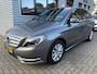 Mercedes-Benz B-klasse 200 Ambition -AUTOMAAT-CLIMA-STOELVERWARMING-MEMORY SEATS-TREKHAAK-1400 KG TREKGEWICHT-XENON-VOLLEDER-ETC.