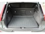 Volvo EX40 Single Motor Extended Range Business Ed. 82 kWh | Verwarmbare voorstoelen en stuurwiel | Premium audio by Harman/Kardon | BLIS Dodehoekherkenning | Adaptive Cruise Control | Warmtepomp | Apple Carplay/Android Auto | 19 Inch Lichtmetalen Velgen | All-Season Banden |
