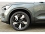 Volvo EX40 Single Motor Extended Range Business Ed. 82 kWh | Verwarmbare voorstoelen en stuurwiel | Premium audio by Harman/Kardon | BLIS Dodehoekherkenning | Adaptive Cruise Control | Warmtepomp | Apple Carplay/Android Auto | 19 Inch Lichtmetalen Velgen | All-Season Banden |