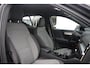 Volvo XC40 B4 Plus Dark | Premium audio by Harman Kardon | Power Seats incl. Memory | Verwarmbare voorstoelen + stuurwiel | Parkeercamera achter | Park Assist voor + achter | Apple Carplay | 18" Lichtmetalen wielen