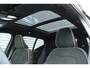 Volvo XC40 B4 Automaat Plus Black Edition | Electronic Climate Controle | Stuur + Soelverwarming | Elektrisch Glazen Panorama-Dak | Stof/kunstlederen Bekleding | Aluminium Interieur Afwerking | Extra Getint Glas Achterportieren En Achterruit | Rondomzicht Camera