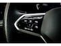 Volkswagen Golf 1.5 TSI 131PK R-Line RIJKLAAR INCL: GARANTIE. | 3 X R-LINE | 18 INCH LMV | Clima | digitaal instrumentenpaneel |
