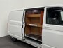 Volkswagen Transporter 2.0 TDI L2H1 Highline Automaat Airco Navi LM velgen LED Achterklep Trekhaak Adaptieve Cruise Control