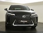 Lexus UX 300h Luxury Line Premium | BLS | Parkeersensoren V+A | Stuur en