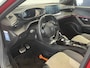 Peugeot e-2008 GT Pack EV 50kWh 136pk | TREKHAAK | SCHUIF/KANTELDAK | CAMERA | NAVI | ALCANTARA/LEDER | ADAPTIVE CRUISE | STOELVERW.