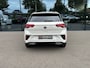 Volkswagen T-Roc 1.5 TSI 150pk DSG R-Line | Camera | Keyless | Elek. Achterklep | Dode hoek | Rijklaar incl. 1 jaar Bovag garantie