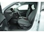 Peugeot 208 1.2 Hybrid 110 e-DCS6 Allure | Navigatie | Camera | Privacy Glass | Climate Control |