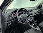 Volkswagen T-Roc 1.0 TSI Style | Adaptive Cruise Control | Stoelverwarming | Stuurverwarming | Parkeersensoren