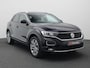 Volkswagen T-Roc 1.5 TSI Sport 150PK DSG keyless, active info display, dodehoek detectie, 18" lichtmetalen velgen, achteruitrijcamera, adaptieve cruise control, stoelverwarming, trekhaak