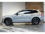 Volvo XC60 T6 Plug-in hybrid AWD Plus Black Edition | Direct Leverbaar | Luchtvering | Head Up Display | Panoramisch Schuif-/Kanteldak | Extra Getint Glas | Adaptieve Cruise Control | BLIS | 21 inch Lichtmetalen Velgen | Keyless | Google Infotainment |