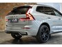 Volvo XC60 T6 Plug-in hybrid AWD Plus Black Edition | Direct Leverbaar | Luchtvering | Head Up Display | Panoramisch Schuif-/Kanteldak | Extra Getint Glas | Adaptieve Cruise Control | BLIS | 21 inch Lichtmetalen Velgen | Keyless | Google Infotainment |