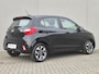 Hyundai i10 1.0 Comfort 5-zits Automaat / Navigatie via Apple Carplay of Android Auto / Fabrieksgarantie tot 03-2029 / Airco / Cruise control / Dealer onderhouden / Elektrische ramen voor en achter / / Lichtmetalen wielen 15“ /