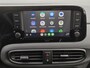 Hyundai i10 1.0 Comfort 5-zits Automaat / Navigatie via Apple Carplay of Android Auto / Fabrieksgarantie tot 03-2029 / Airco / Cruise control / Dealer onderhouden / Elektrische ramen voor en achter / / Lichtmetalen wielen 15“ /