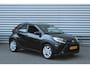 Toyota Aygo X 1.0 VVT-i 73pk MT first NL-Auto NAP Clima Cruise Carplay Camera 17"LMV
