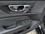 Volvo S60 2.0 B4 R-Design Adaptieve Cruise Control / BLIS / Stoel- en stuurverw. / Trekhaak / Elektr. verst. best stoel / Contourstoelen met zitting verlenger / Keyless Drive