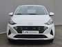 Hyundai i10 1.0 Comfort Smart Automaat / Fabrieksgarantie tot 07-2026 / Allseason banden /   Stuur-, en Stoel verwarming / Navigatie via Apple Carplay of Android Auto / Cruise control / Achteruitrijcamera / Climate control / Elektrische ramen voor /