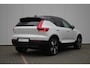 Volvo XC40 Single Motor Extended Range Ultimate 82 kWh | Pixel LED Koplampen | Adaptive Cruise & Pilot Assist | Schuif-/kanteldak | Stoel&Stuurverwarming | 20" Velgen | Power Seats incl. Memory | 360 Camera |