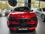 Alfa Romeo Junior Elettrica Speciale 54 kWh | Navigatie | Parkeersensoren | Camera | Elektrsich Schuifdak | LMV 18" | Cruise Controle | Climate controle |