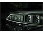 Kia Niro 1.6 GDi Hybrid Dynamicline Edition - Glazen Schuif-/kanteldak - Navigatie - Apple Carplay/Android Auto - Climate Control - Trekhaak - Privacy Glas Achter - Led Verlichting - Parkeersensoren voor en achter - Dealer Onderhouden - Fabrieksgarantie tot 2028