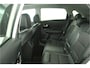 Kia Niro 1.6 GDi Hybrid Dynamicline Edition - Glazen Schuif-/kanteldak - Navigatie - Apple Carplay/Android Auto - Climate Control - Trekhaak - Privacy Glas Achter - Led Verlichting - Parkeersensoren voor en achter - Dealer Onderhouden - Fabrieksgarantie tot 2028