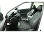 Kia Niro 1.6 GDi Hybrid Dynamicline Edition - Glazen Schuif-/kanteldak - Navigatie - Apple Carplay/Android Auto - Climate Control - Trekhaak - Privacy Glas Achter - Led Verlichting - Parkeersensoren voor en achter - Dealer Onderhouden - Fabrieksgarantie tot 2028