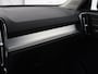 Volvo XC40 2.0 T4 Inscription | Trekhaak | Leder | Stoelverwarming | Camera | Harman/Kardon | Carplay | Achterbankverwarming | Navigatie | BLIS | Verwarmde voorruit | Cruise control