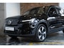 Volvo XC40 Single Motor Extended Range Plus 82 kWh | Stuur- en stoelverwarming | Wegklapbare trekhaak | Achteruitrijcamera | Adaptieve Cruise Control | Keyless Entry | Google Infotainment |