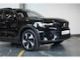 Volvo XC40 Single Motor Extended Range Plus 82 kWh | Stuur- en stoelverwarming | Wegklapbare trekhaak | Achteruitrijcamera | Adaptieve Cruise Control | Keyless Entry | Google Infotainment |