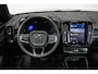 Volvo XC40 Single Motor Extended Range Plus 82 kWh | Stuur- en stoelverwarming | Wegklapbare trekhaak | Achteruitrijcamera | Adaptieve Cruise Control | Keyless Entry | Google Infotainment |