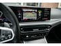 BMW 3-Serie 330e xDrive M Sport LCI | Facelift | Shadow | Trekhaak | Widescreen | Hifi | Camera | 18' inch |