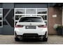 BMW 3-Serie 330e xDrive M Sport LCI | Facelift | Shadow | Trekhaak | Widescreen | Hifi | Camera | 18' inch |