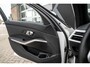 BMW 3-Serie 330e xDrive M Sport LCI | Facelift | Shadow | Trekhaak | Widescreen | Hifi | Camera | 18' inch |